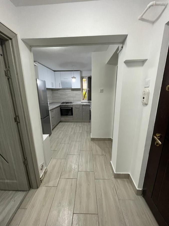 Home Sweet Home Apartment With 3 Rooms Buzau Luaran gambar