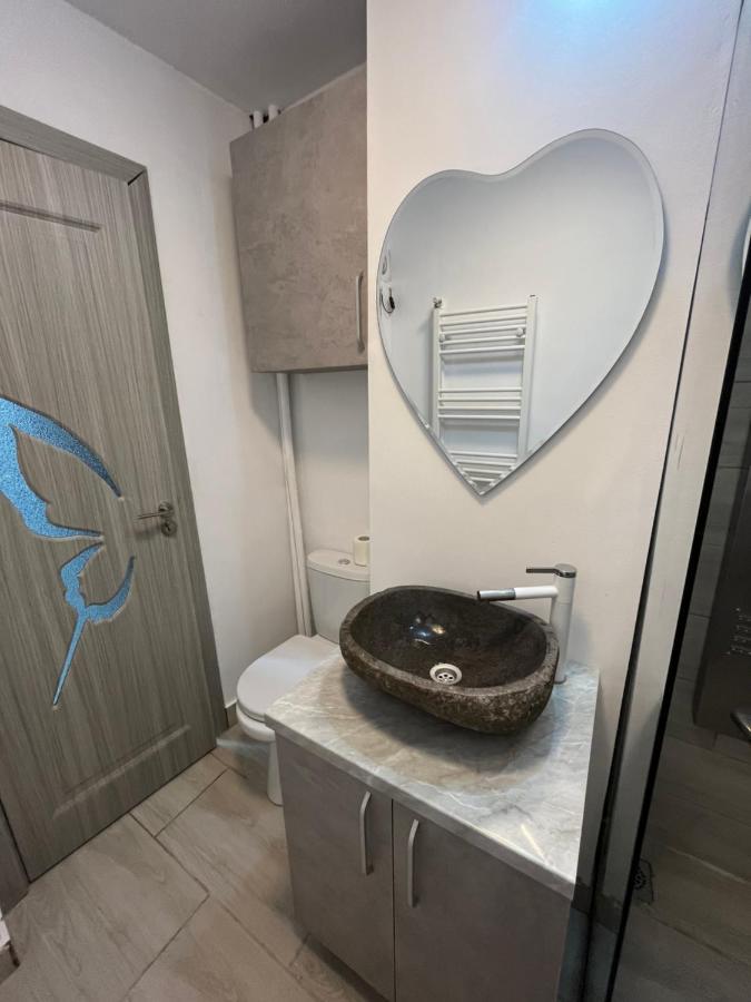 Home Sweet Home Apartment With 3 Rooms Buzau Luaran gambar